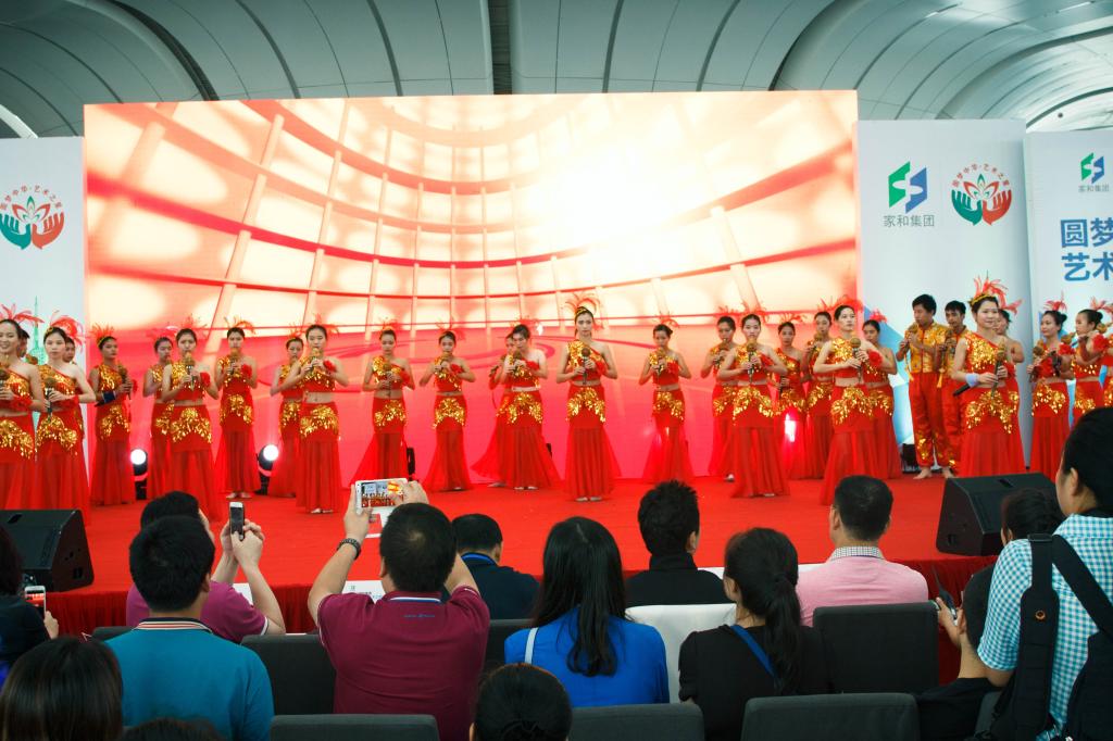 我校藝術團葫蘆絲團在國際文化藝術交流展演中喜獲佳績